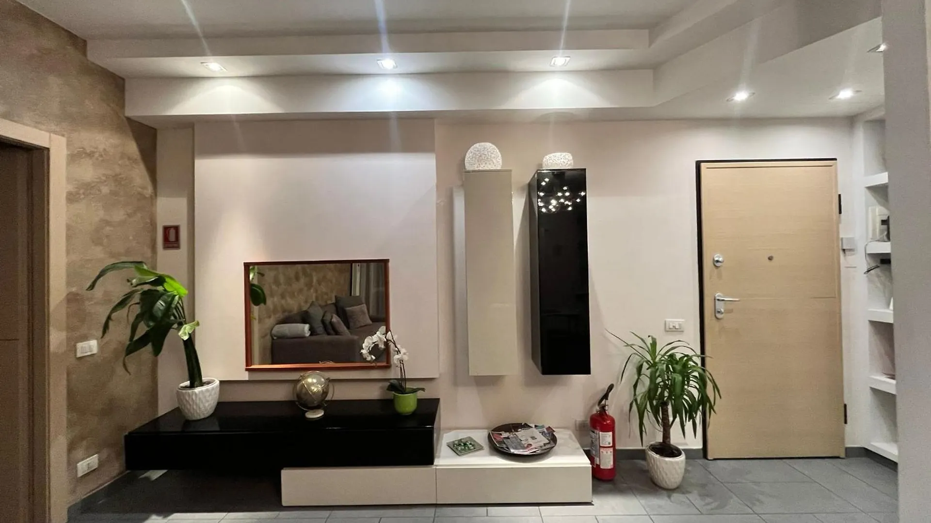 Appartamento SLEEP&FLY Bergamo Centro 0*,  Italia