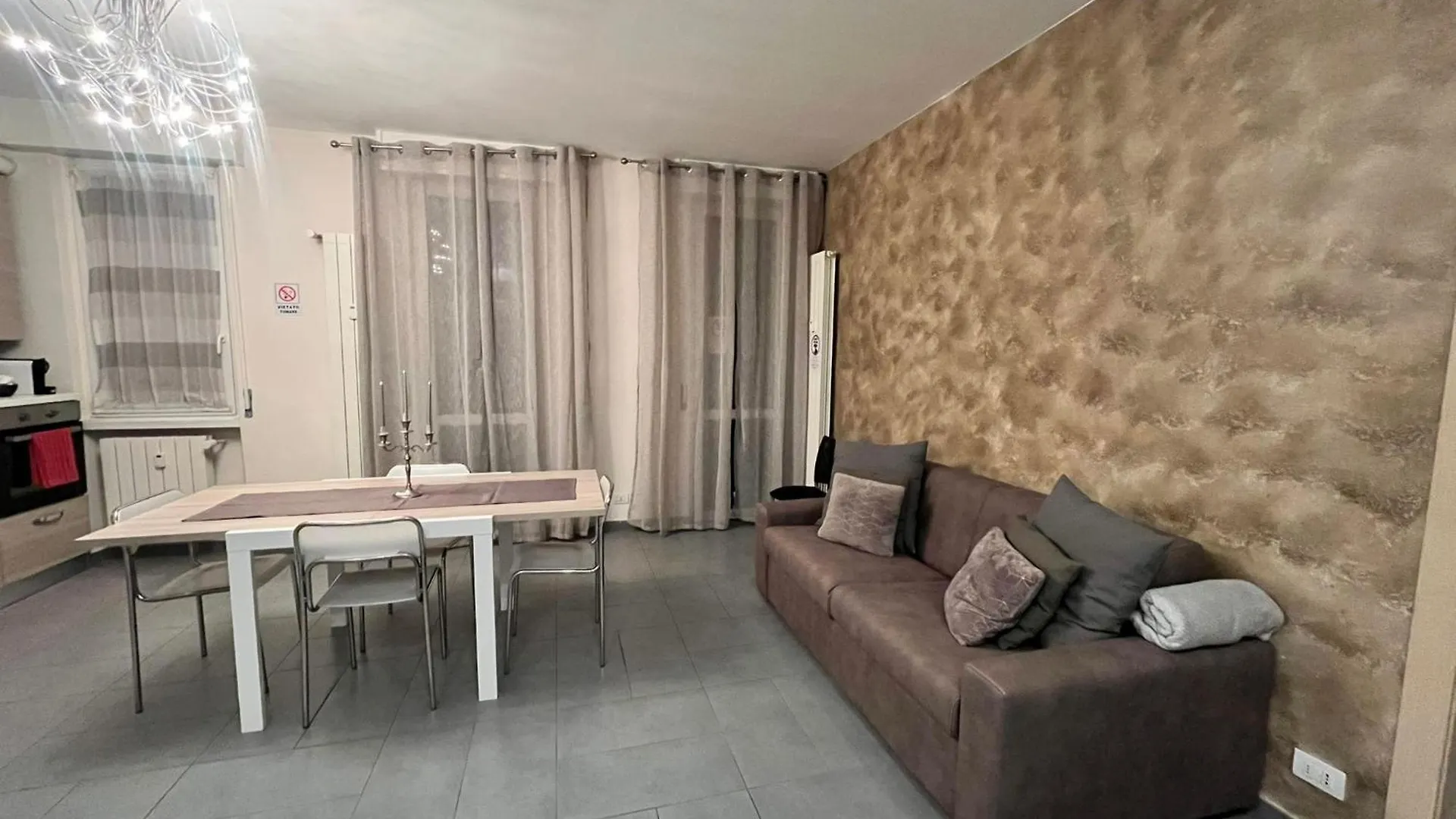 Sleep & Fly Bgy Airport-Station-Center Apartment Bergamo 0*,  Italy
