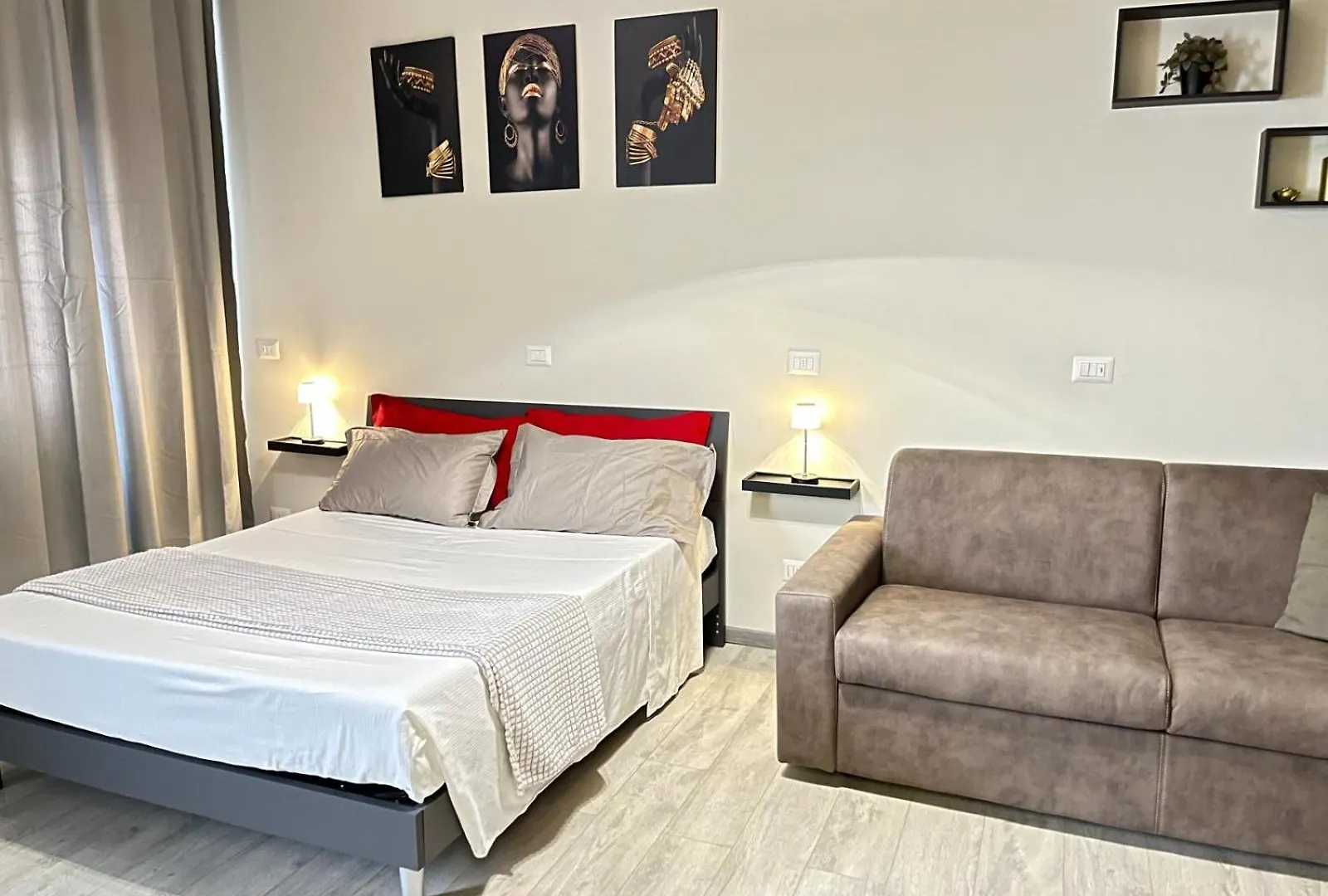 Sleep & Fly Bgy Airport-Station-Center Apartment Bergamo 0*,  Italy