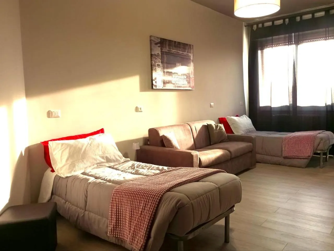 Апартаменты Sleep & Fly Bgy Airport-Station-Center Бергамо 0*,  Италия